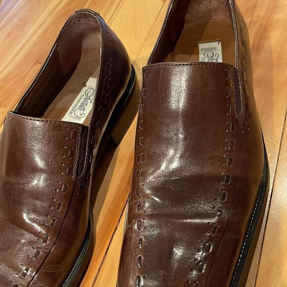 Fratelli deep burnished brown woven accent slip on leather loafers. Size 10. - Picture 10 of 10